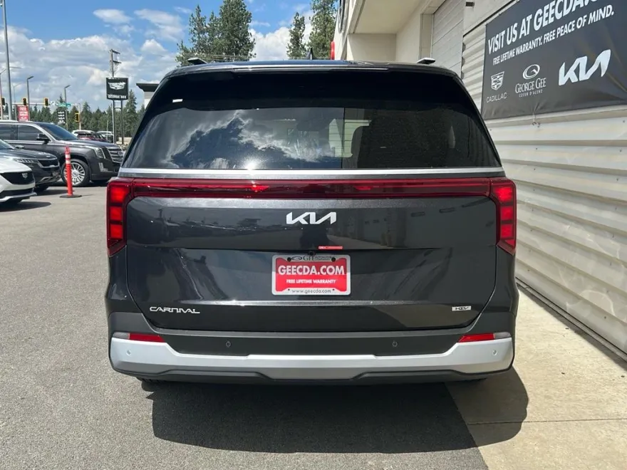 2026 Kia Carnival EX photo 1