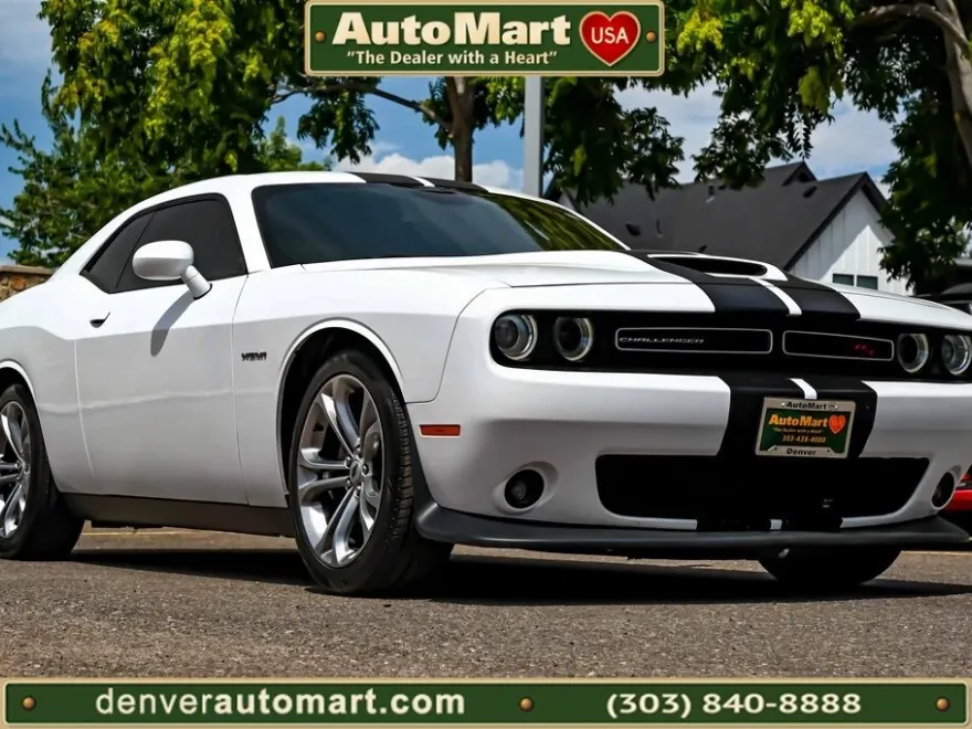2021 Dodge Challenger R/T photo 1