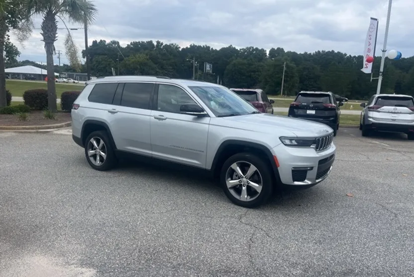 2021 Jeep Grand Cherokee Limited photo 1
