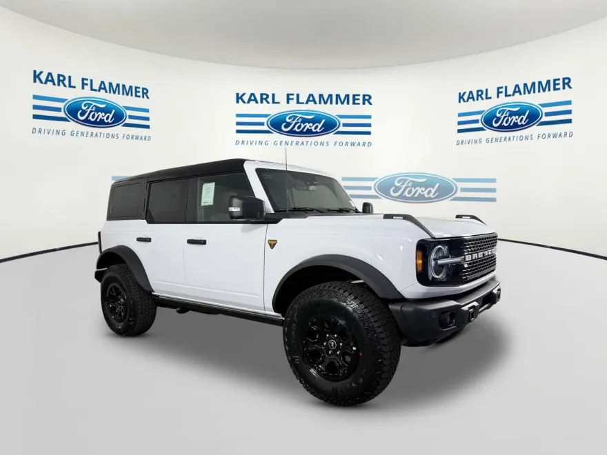 2025 Ford Bronco Badlands photo 1
