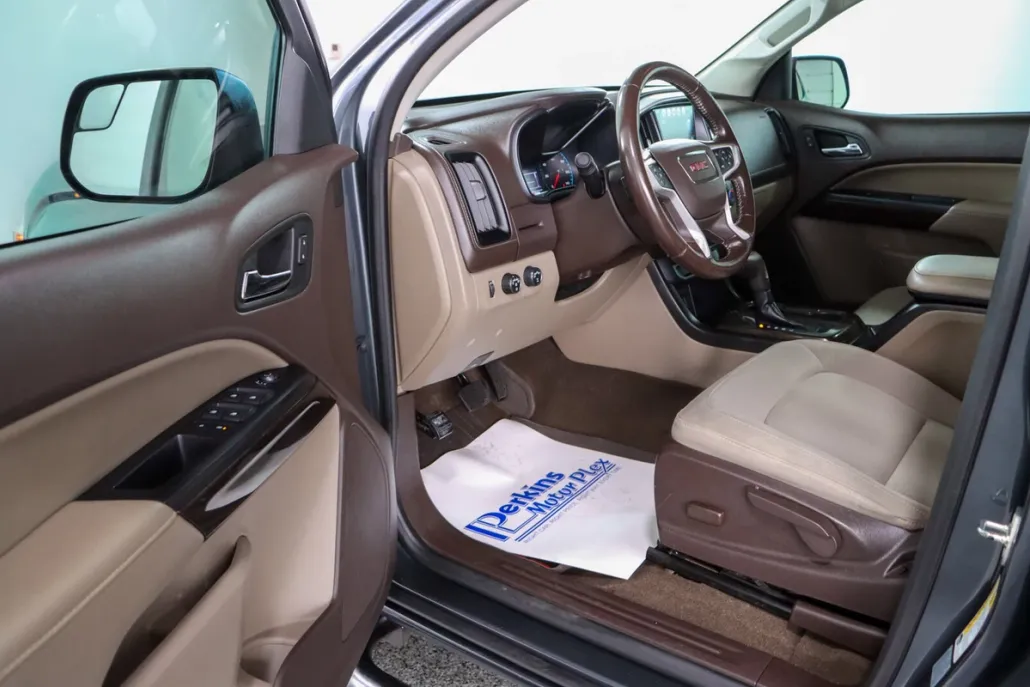 2017 Gmc Canyon SLE photo 1