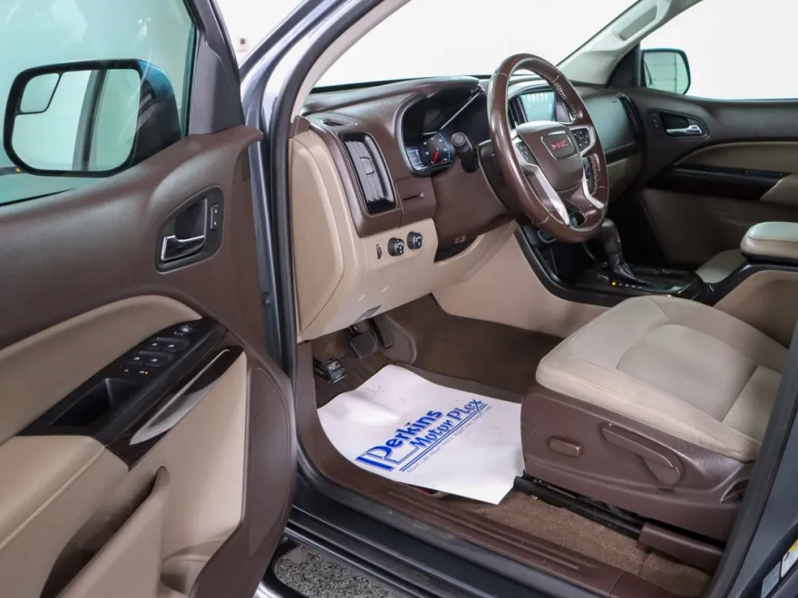 2017 Gmc Canyon SLE photo 1