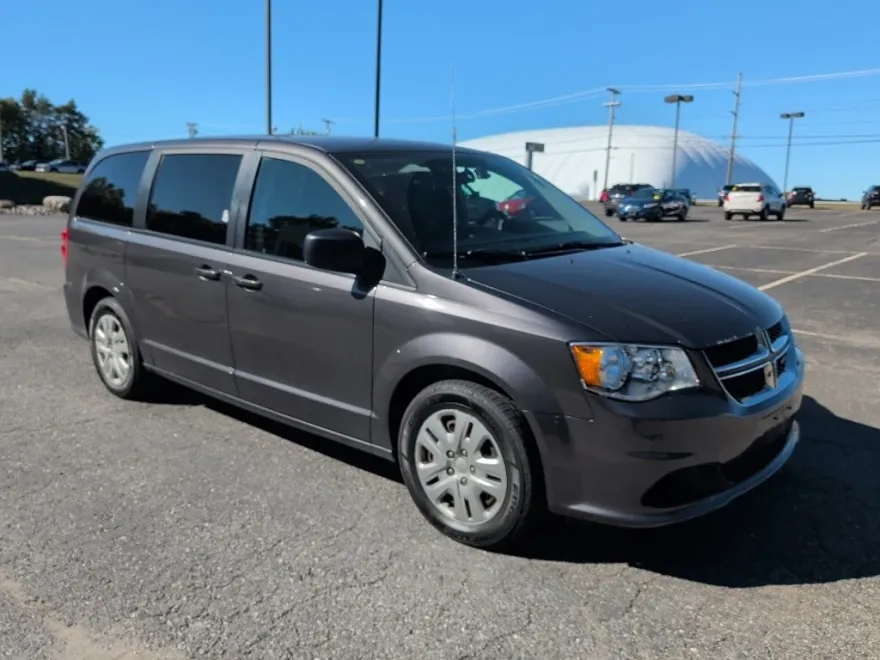 2018 Dodge Grand Caravan SE photo 1