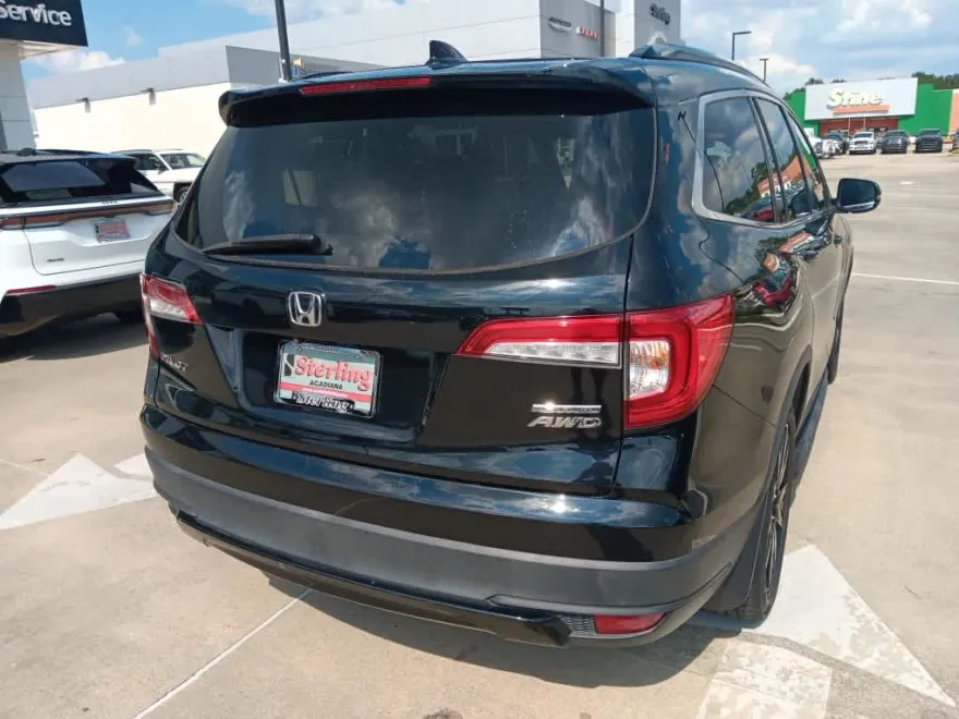 2021 Honda Pilot Special Edition photo 1