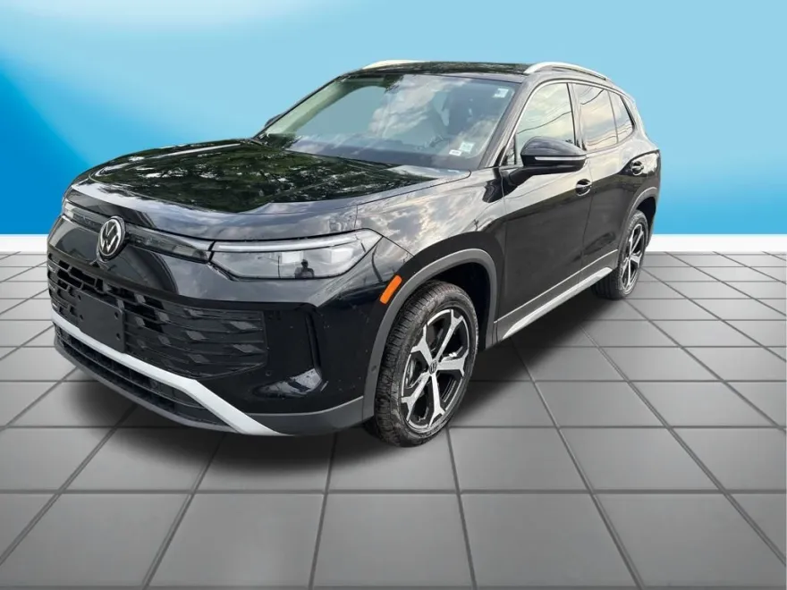 2025 Volkswagen Tiguan SE photo 1
