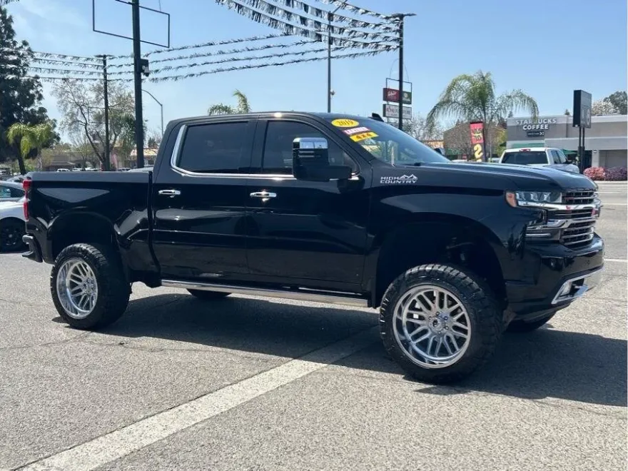 2019 Chevrolet Silverado 1500 High Country photo 1