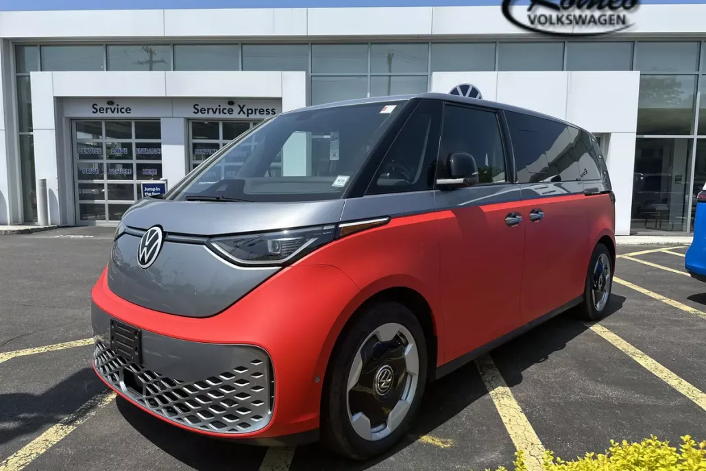 2025 Volkswagen ID. Buzz Pro S photo 1