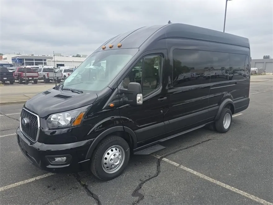 2025 Ford Transit photo 1