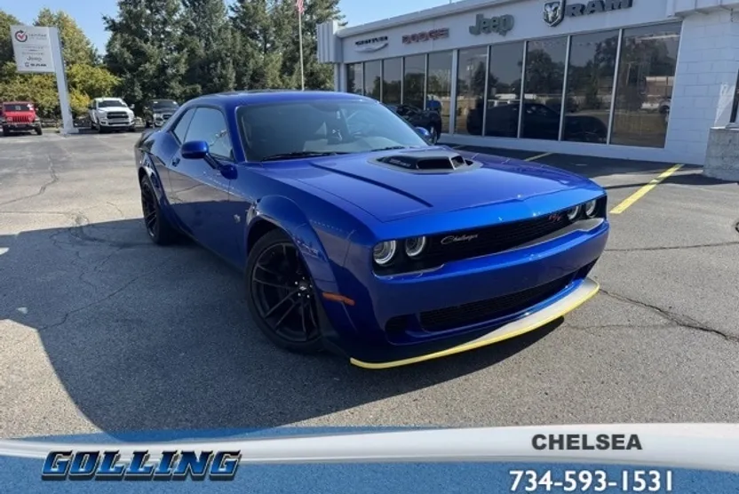 2022 Dodge Challenger R/T Scat Pack Widebody photo 1