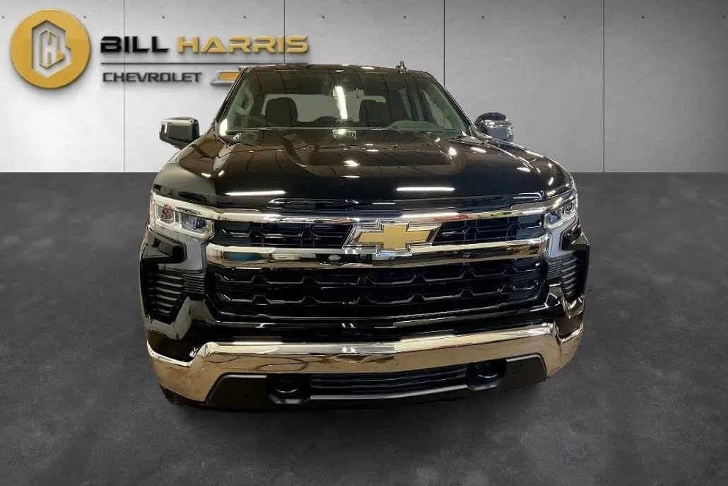 2026 Chevrolet Silverado 1500 LT photo 1
