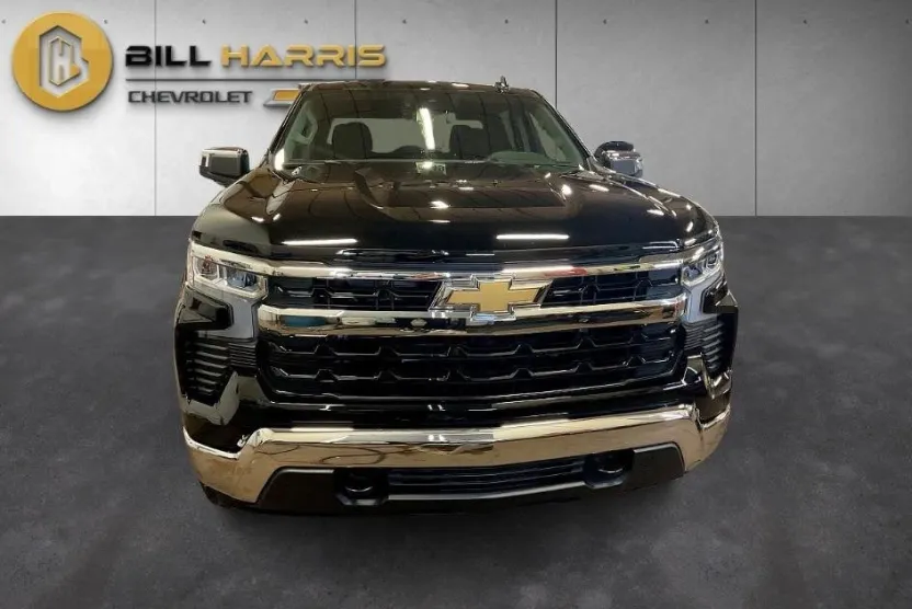 2026 Chevrolet Silverado 1500 LT photo 1