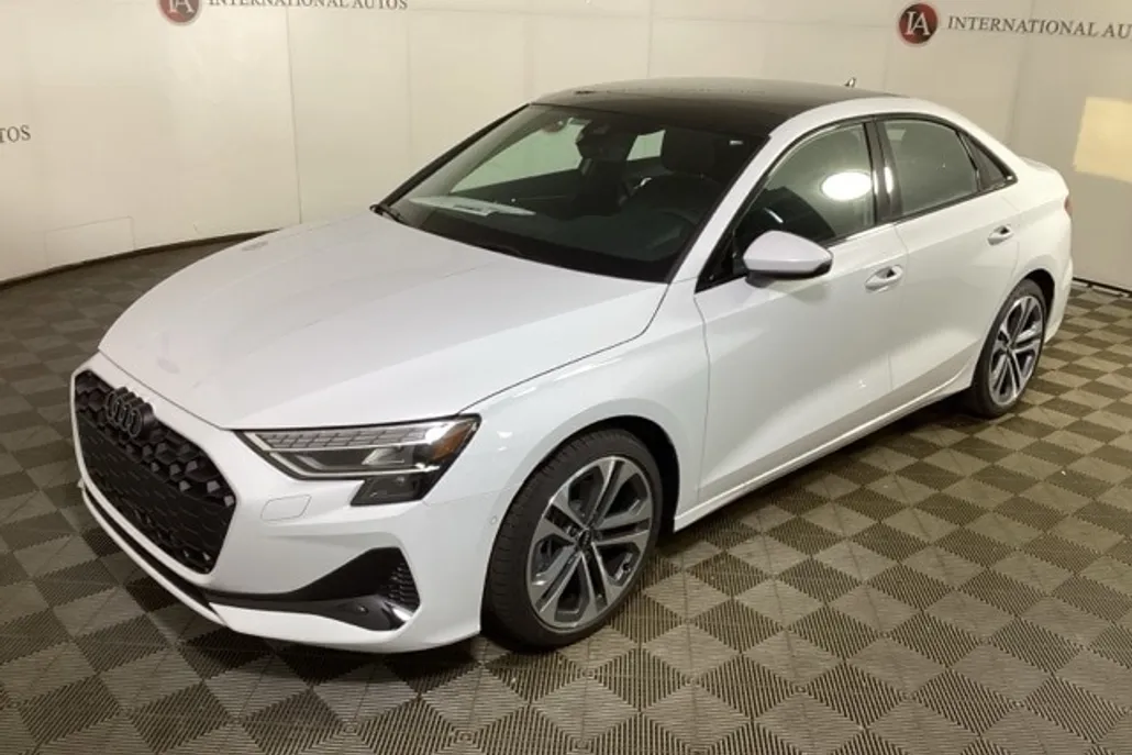 2025 Audi A3 2.0T Premium photo 1