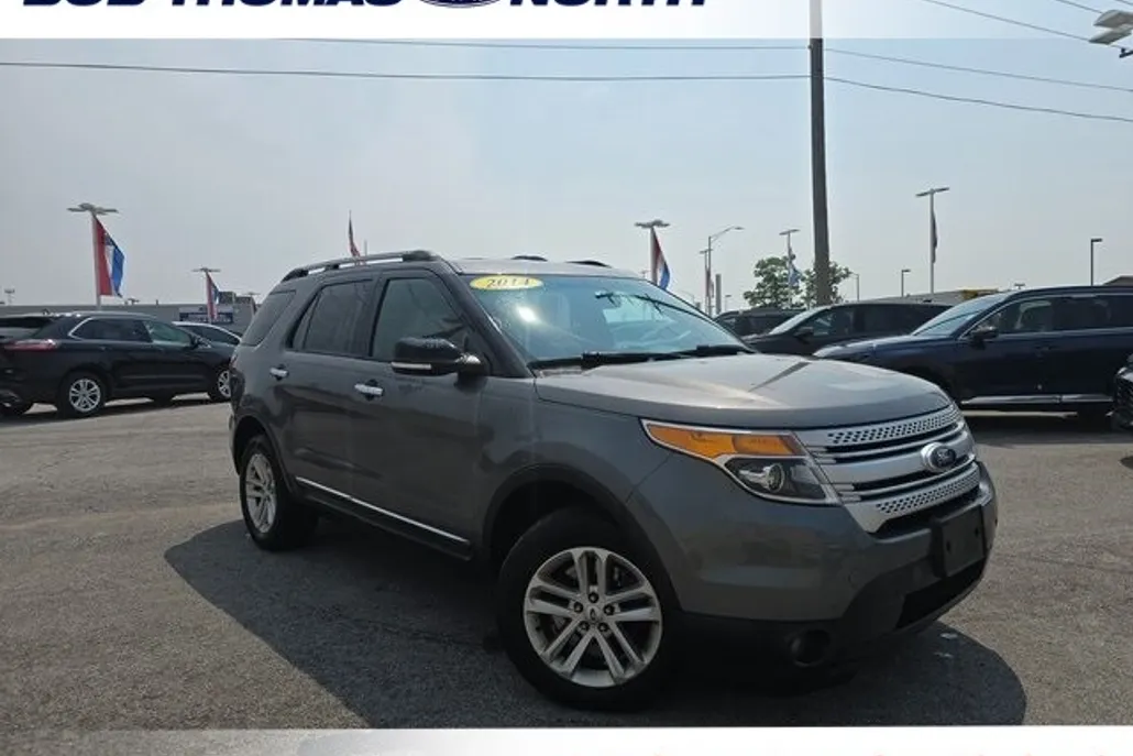 2014 Ford Explorer XLT photo 1
