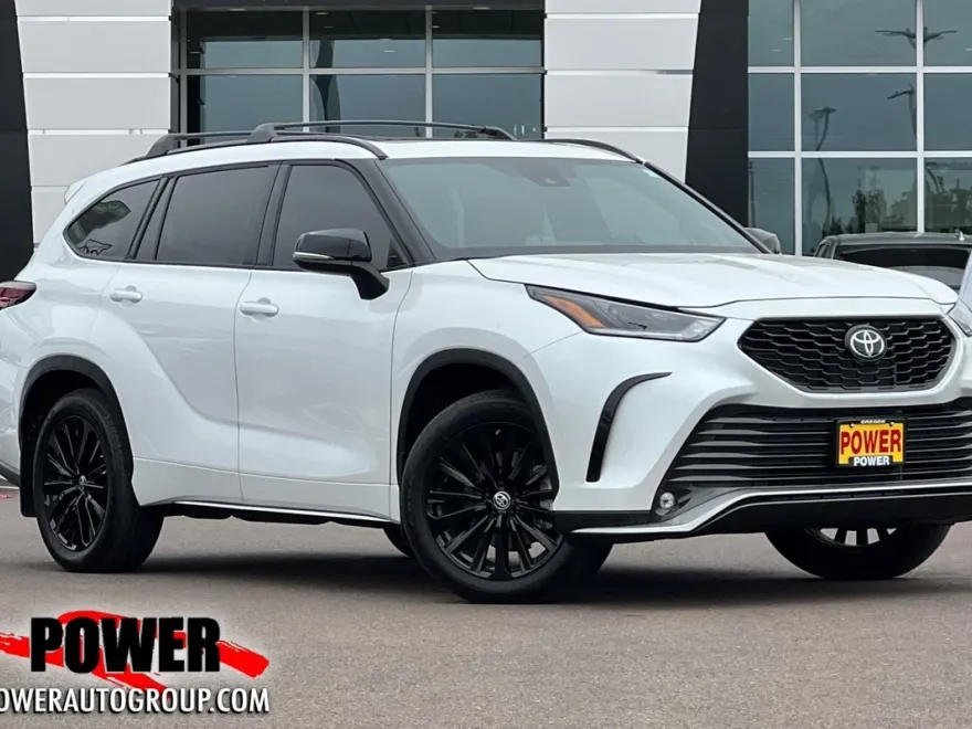 2024 Toyota Highlander XSE photo 1