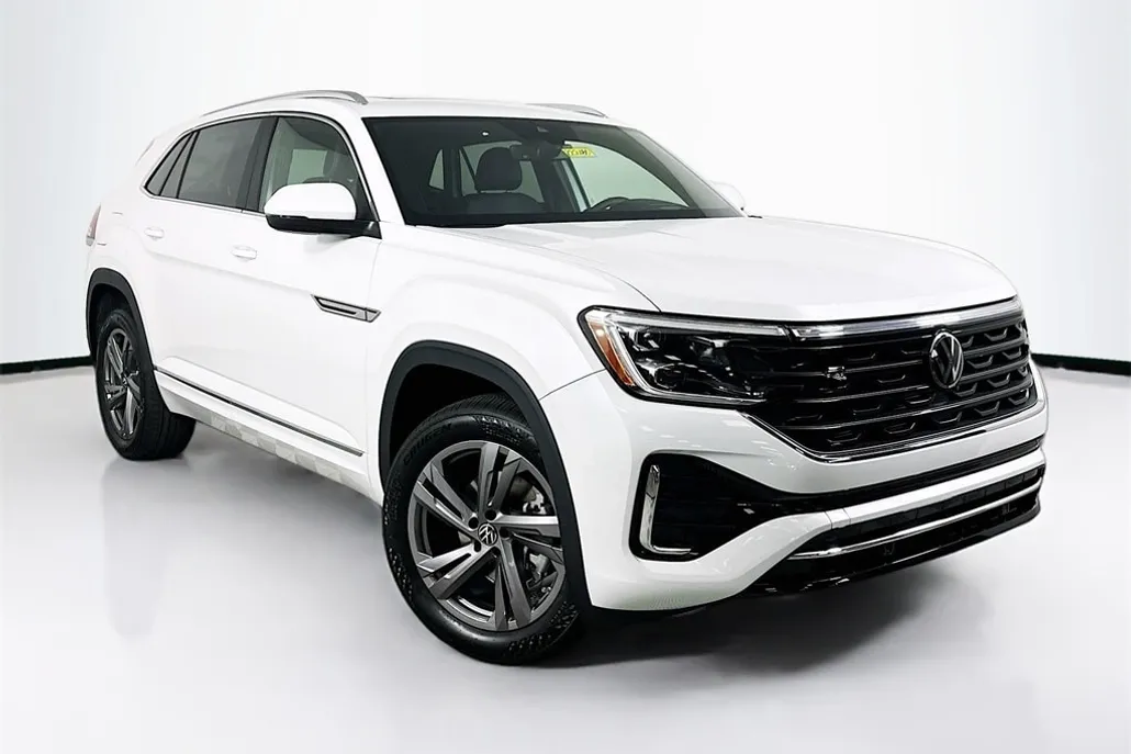 2024 Volkswagen Atlas Cross Sport SEL R-Line photo 1