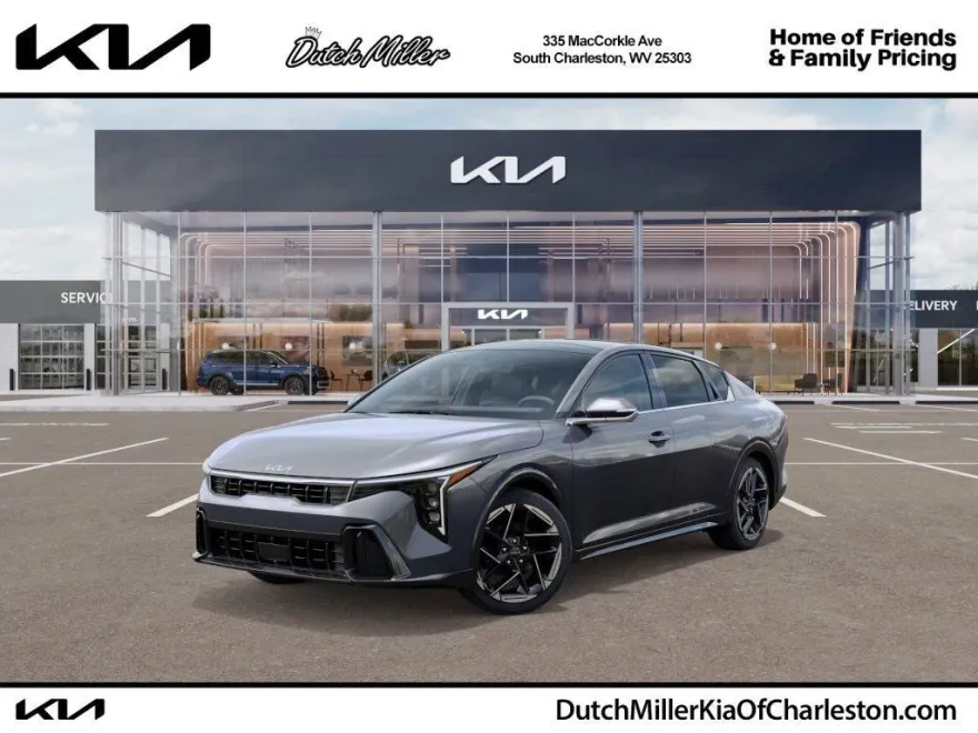 2025 Kia K4 GT-Line photo 1