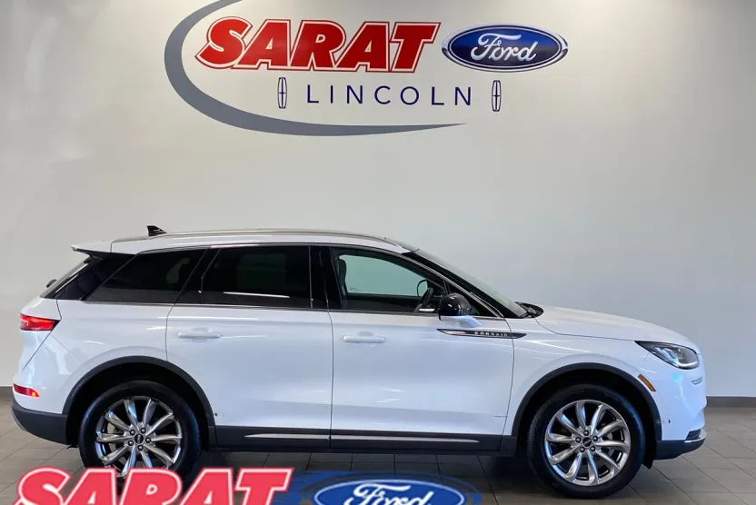 2022 Lincoln Corsair Standard photo 1