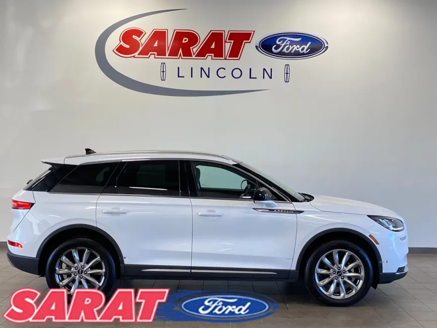 2022 Lincoln Corsair Standard photo 1