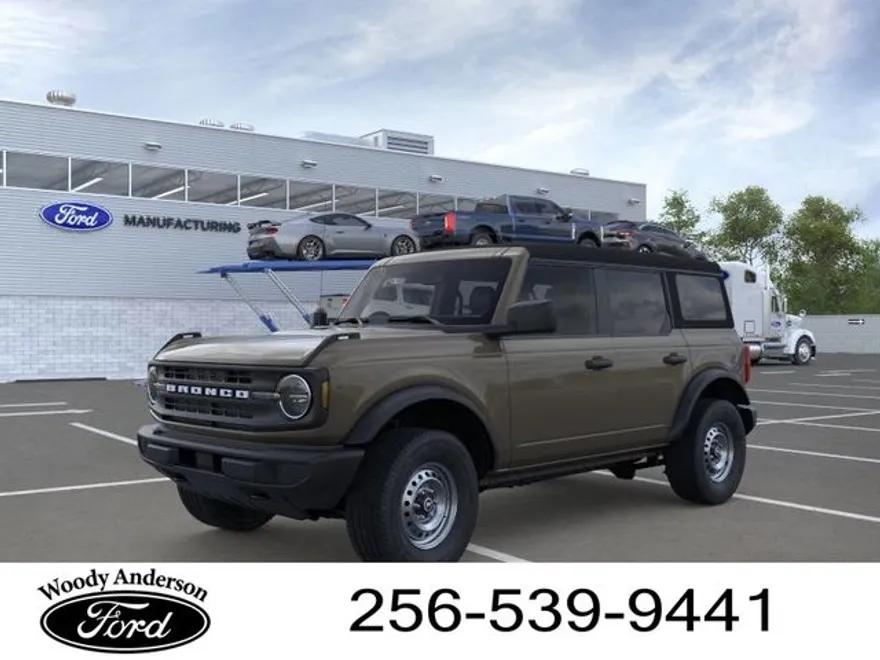 2025 Ford Bronco Base photo 1