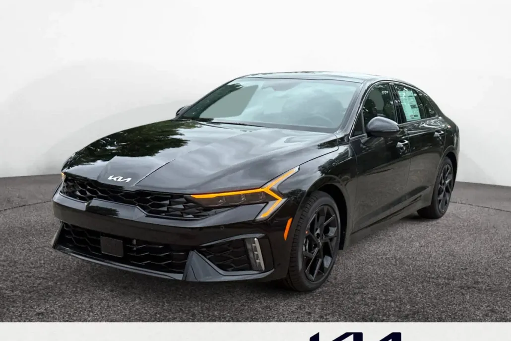 2026 Kia K5 GT-Line photo 1