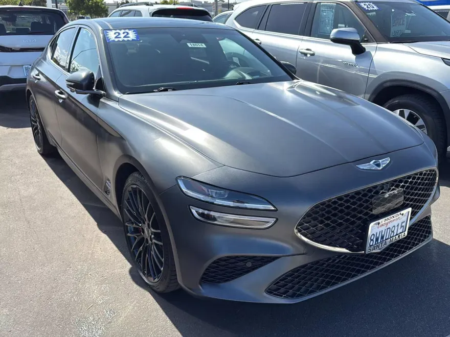 2022 Genesis G70 3.3T Launch Edition photo 1