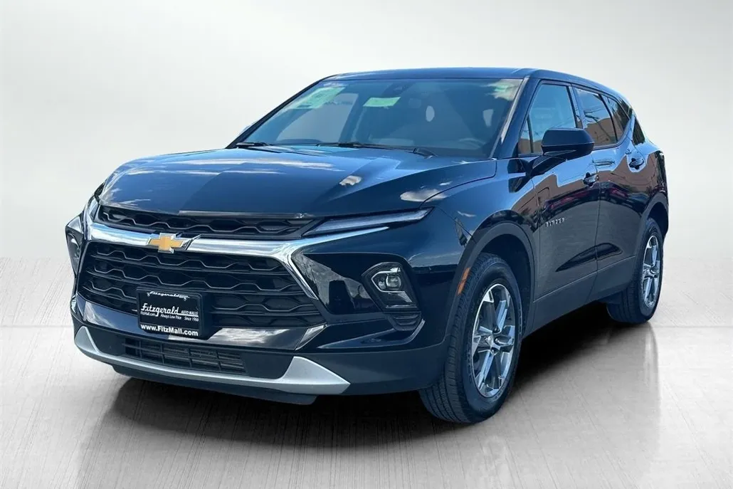 2025 Chevrolet Blazer 2LT photo 1