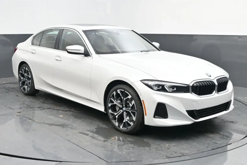 2025 Bmw 330i photo 1