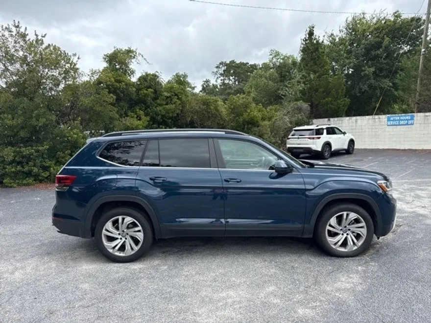 2022 Volkswagen Atlas V6 SE Technology photo 1