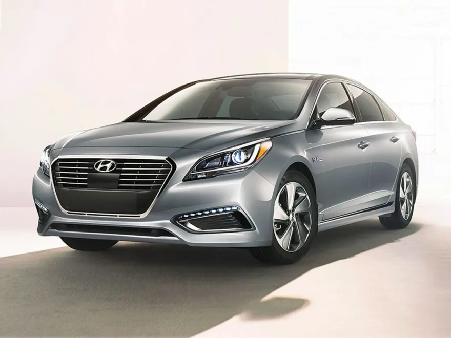 2016 Hyundai Sonata Hybrid SE photo 1