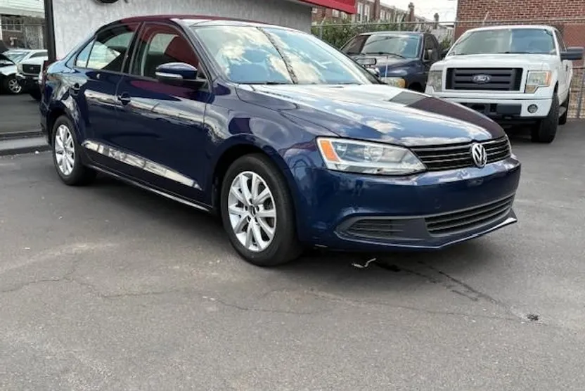 2012 Volkswagen Jetta SE photo 1