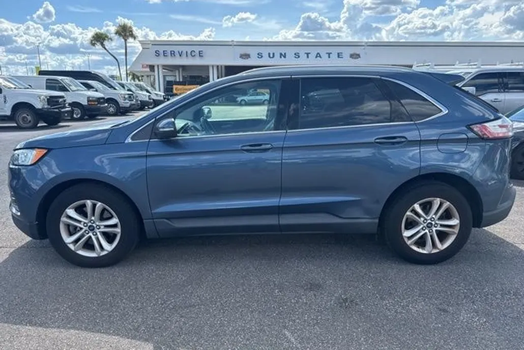 2019 Ford Edge SEL photo 1