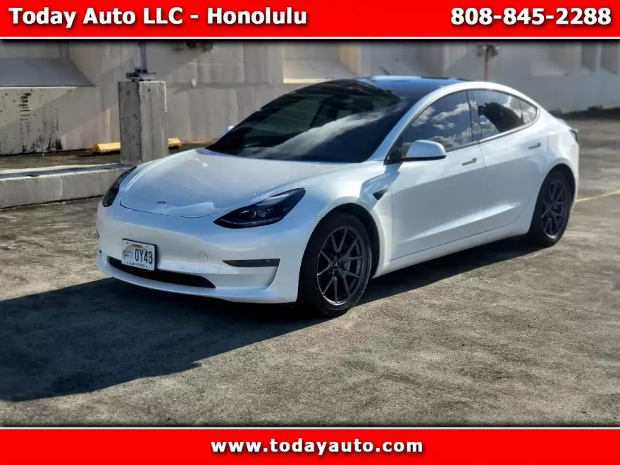 2021 Tesla Model 3 Standard Range Plus photo 1