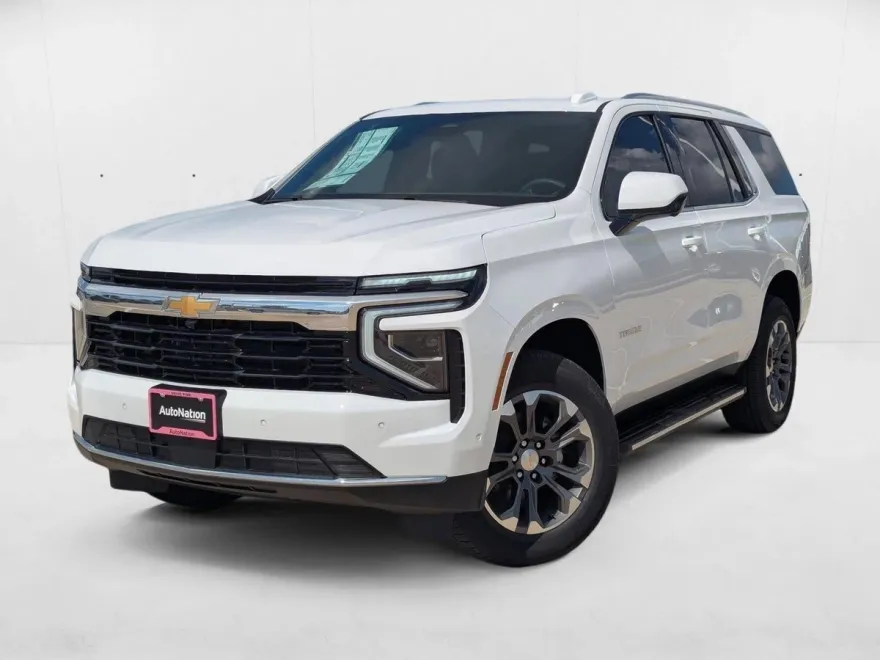 2025 Chevrolet Tahoe LS photo 1