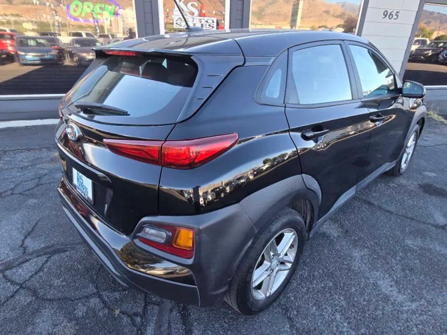 2021 Hyundai Kona SE photo 1