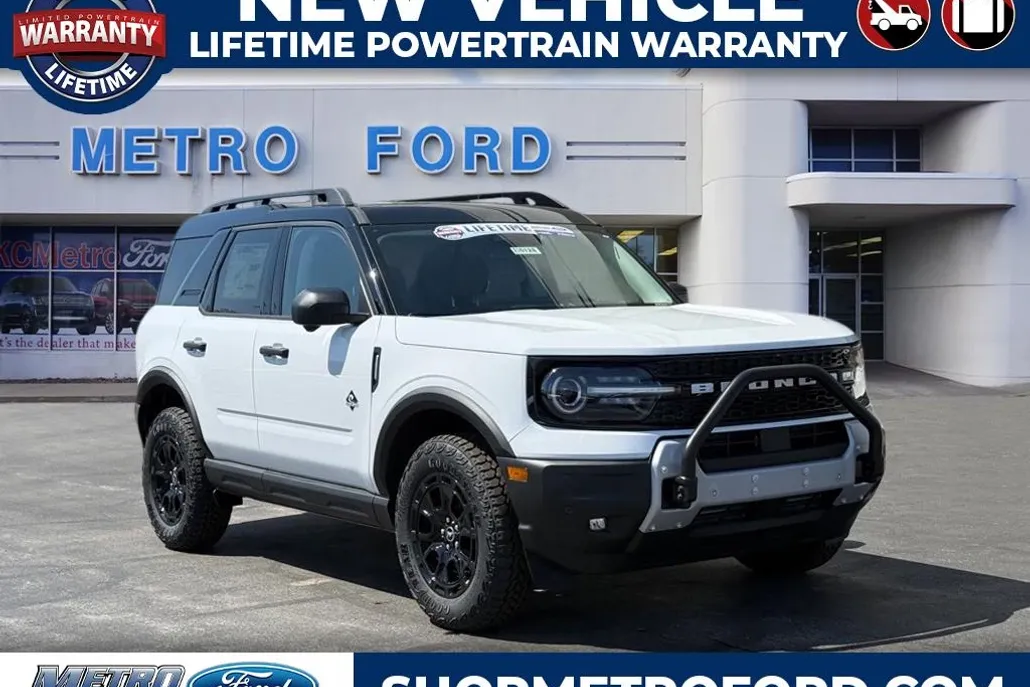 2025 Ford Bronco Sport Outer Banks photo 1