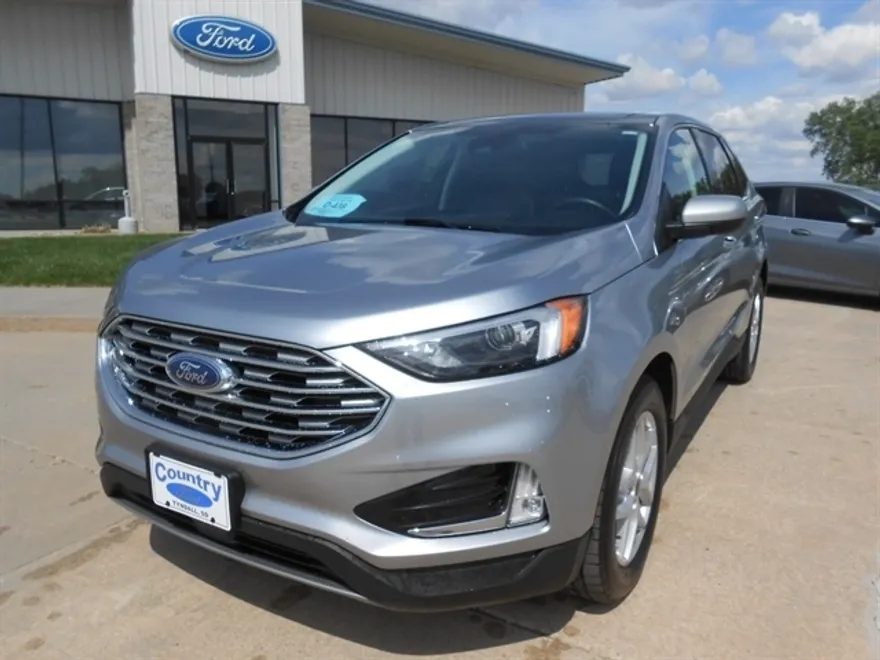 2022 Ford Edge SEL photo 1