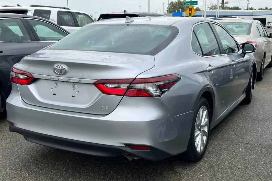 2024 Toyota Camry LE photo 1