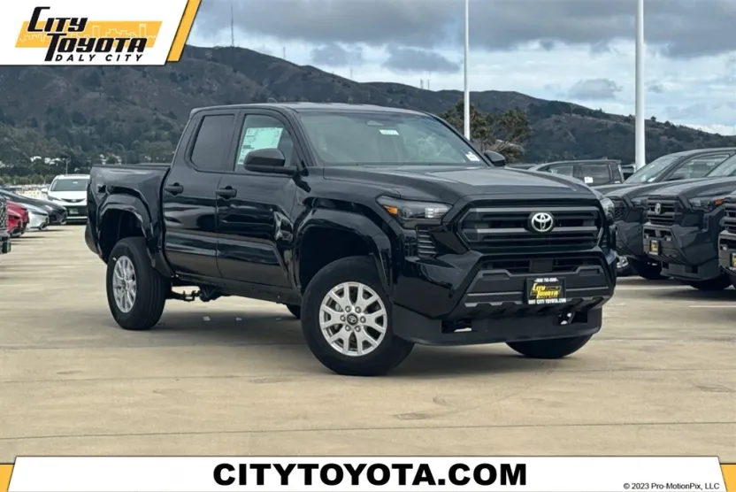 2025 Toyota Tacoma SR Double Cab photo 1