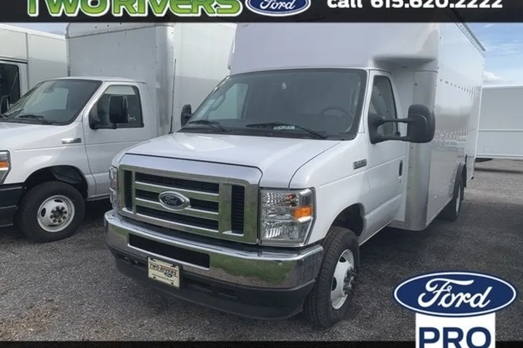 2024 Ford E-450 photo 1