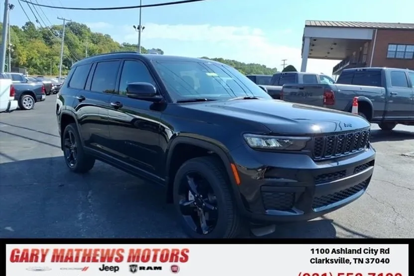 2025 Jeep Grand Cherokee Laredo Altitude photo 1