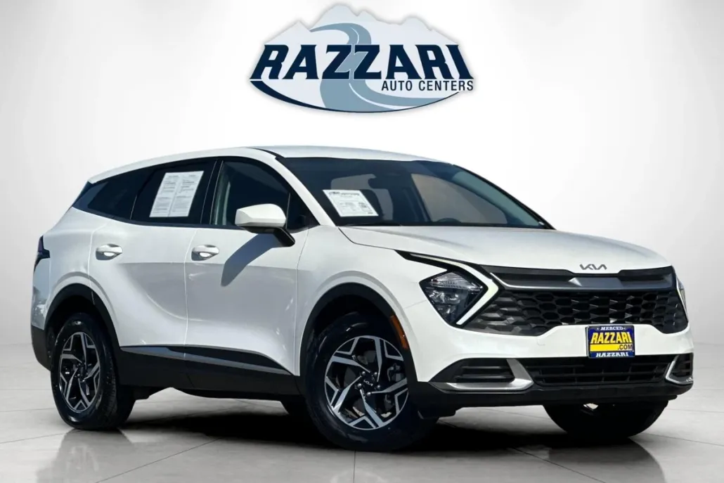 2023 Kia Sportage LX photo 1