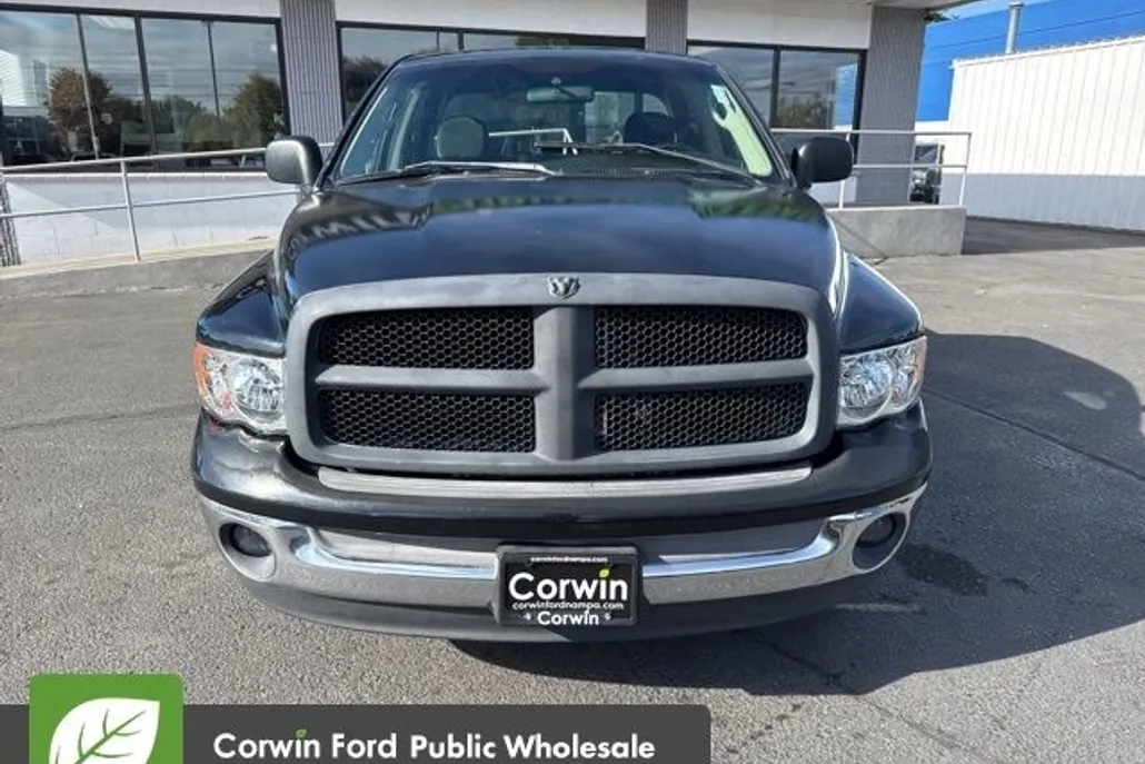 2003 Dodge Ram SLT photo 1