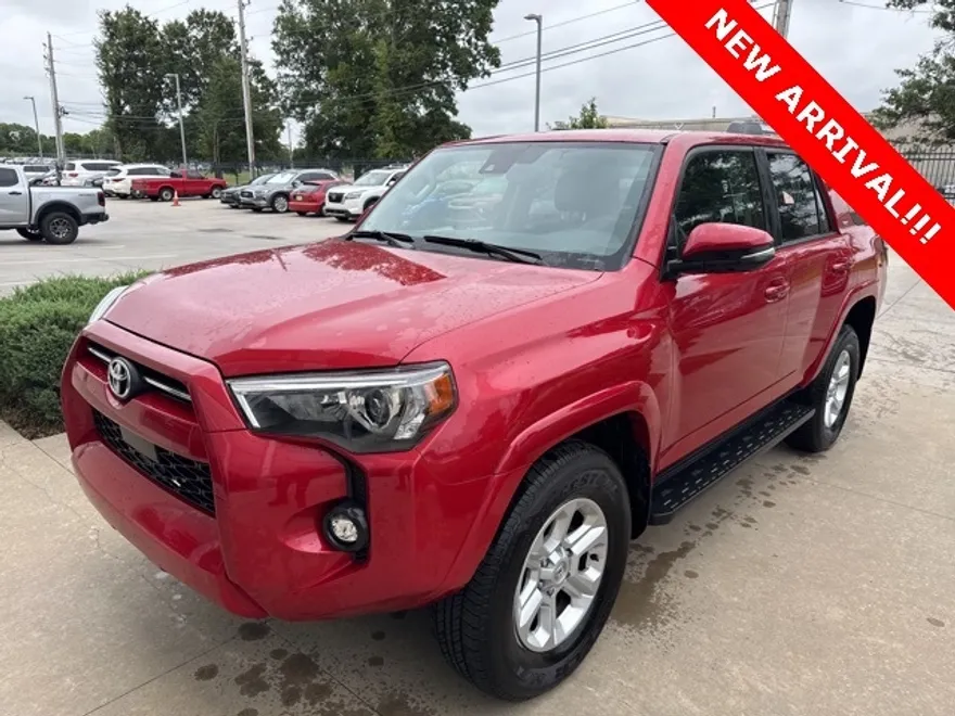 2024 Toyota 4Runner SR5 Premium photo 1