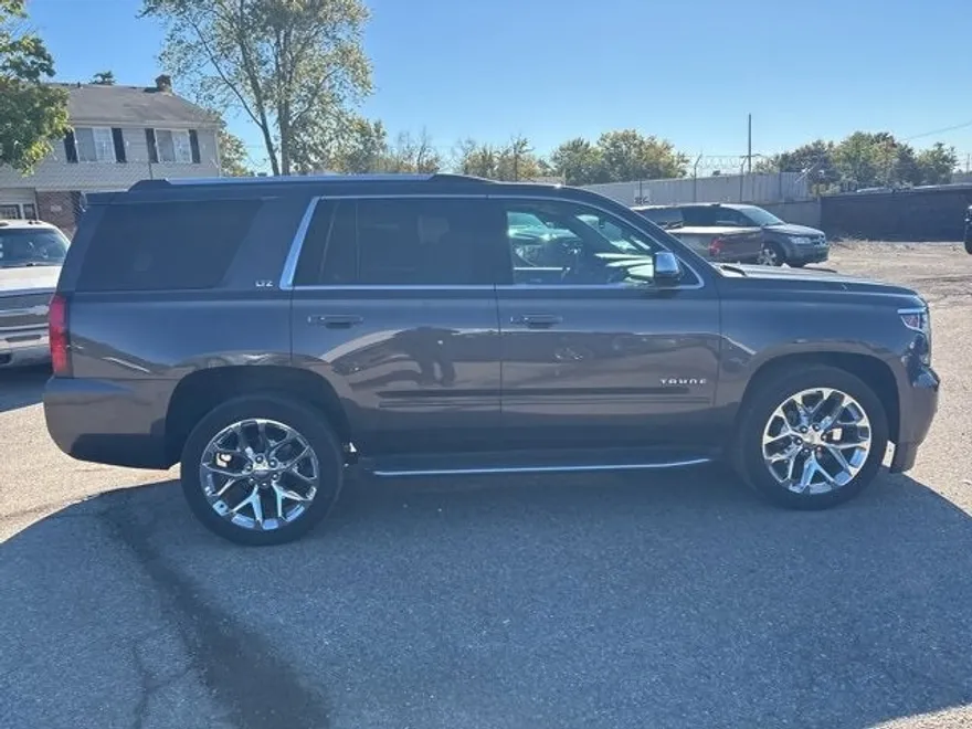 2016 Chevrolet Tahoe LTZ photo 1