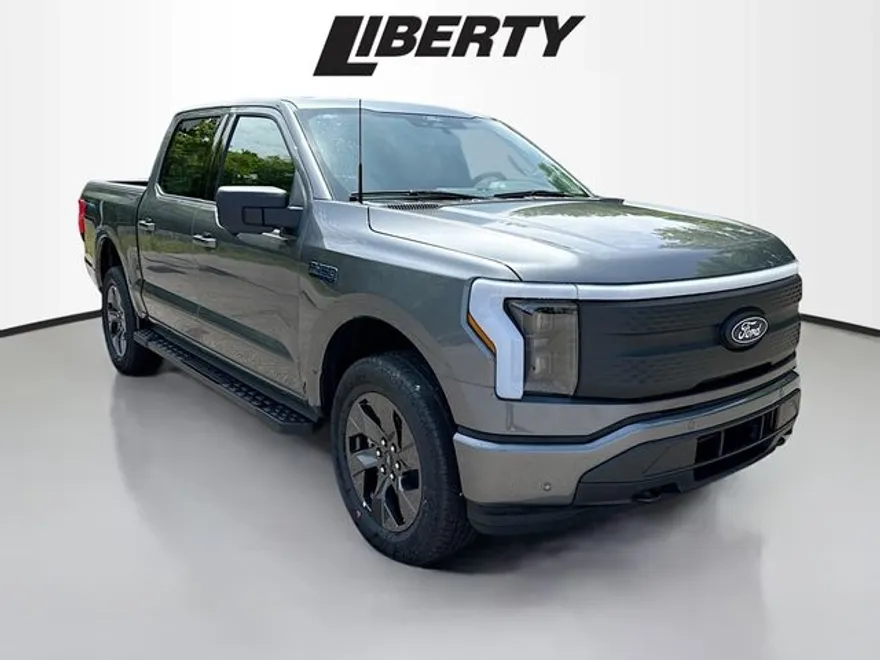 2025 Ford F-150 Lightning photo 1