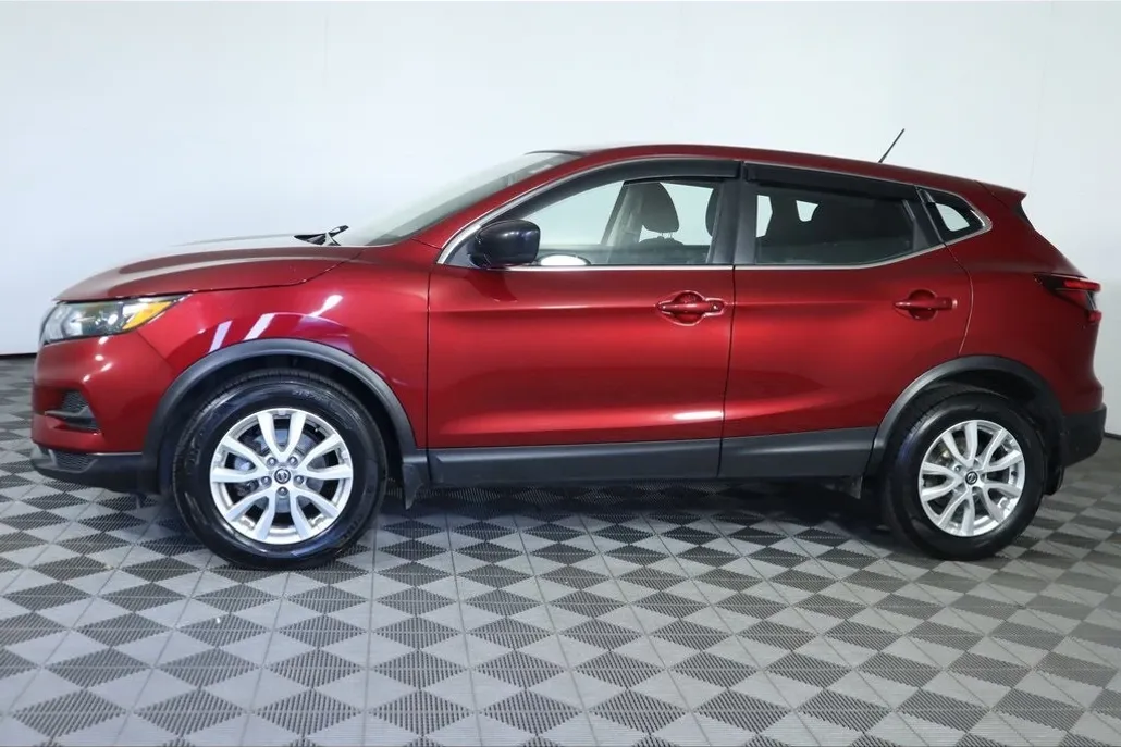 2021 Nissan Rogue Sport S photo 1