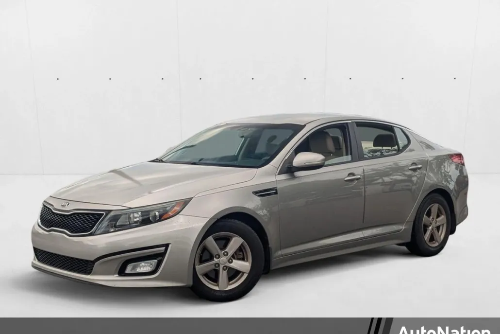 2015 Kia Optima LX photo 1