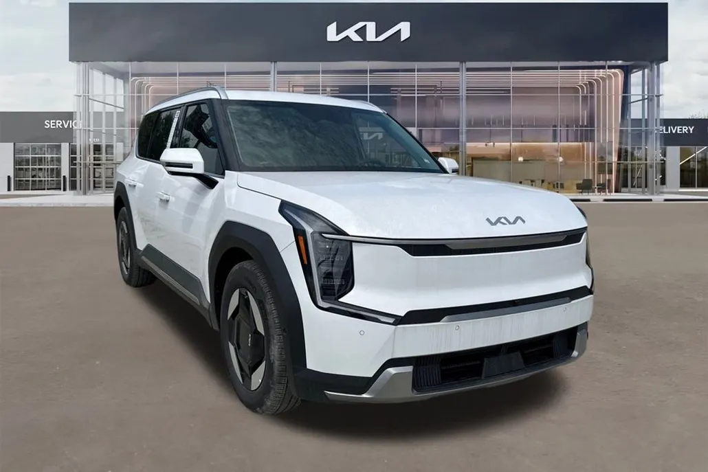 2026 Kia EV9 Wind photo 1