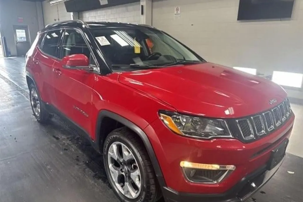 2018 Jeep Compass Limited photo 1