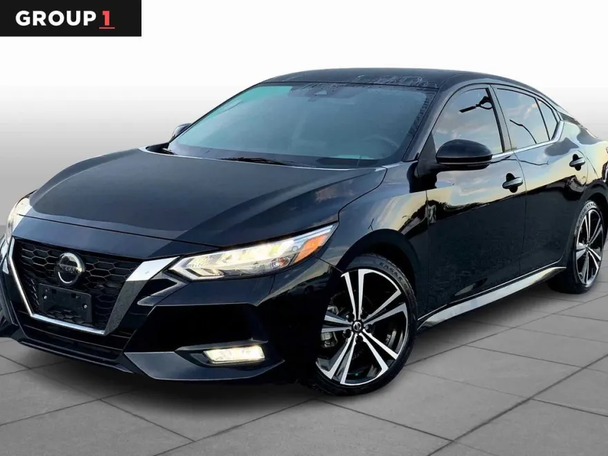 2021 Nissan Sentra SR photo 1